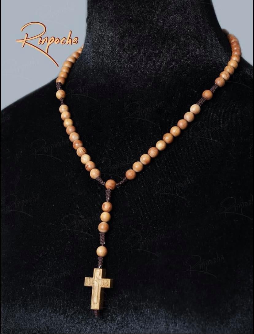 Chuỗi Mân Côi Đàn Hương Rinpoche