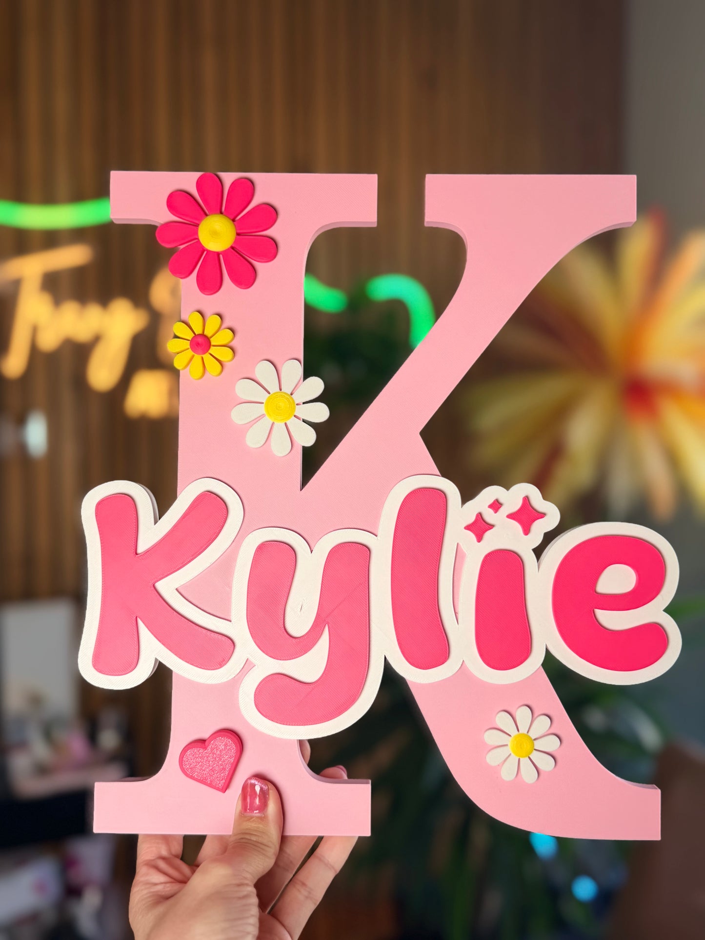 Name with Daisy theme