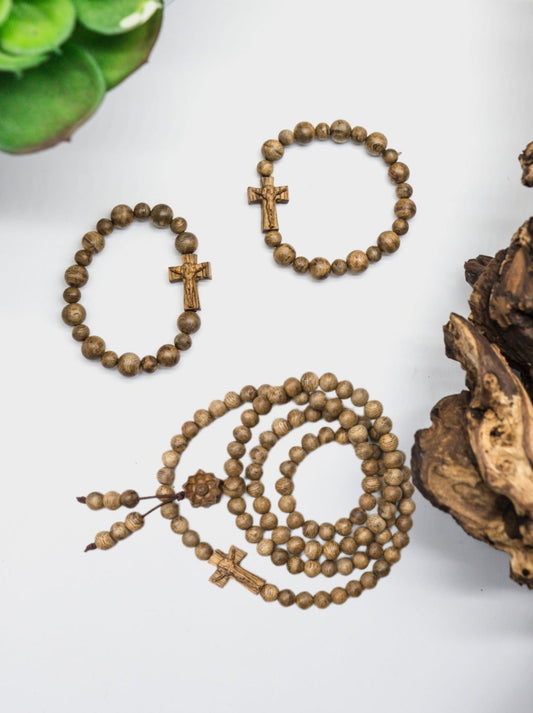 Vòng Trầm Hương Campuchia Charm Thánh Giá