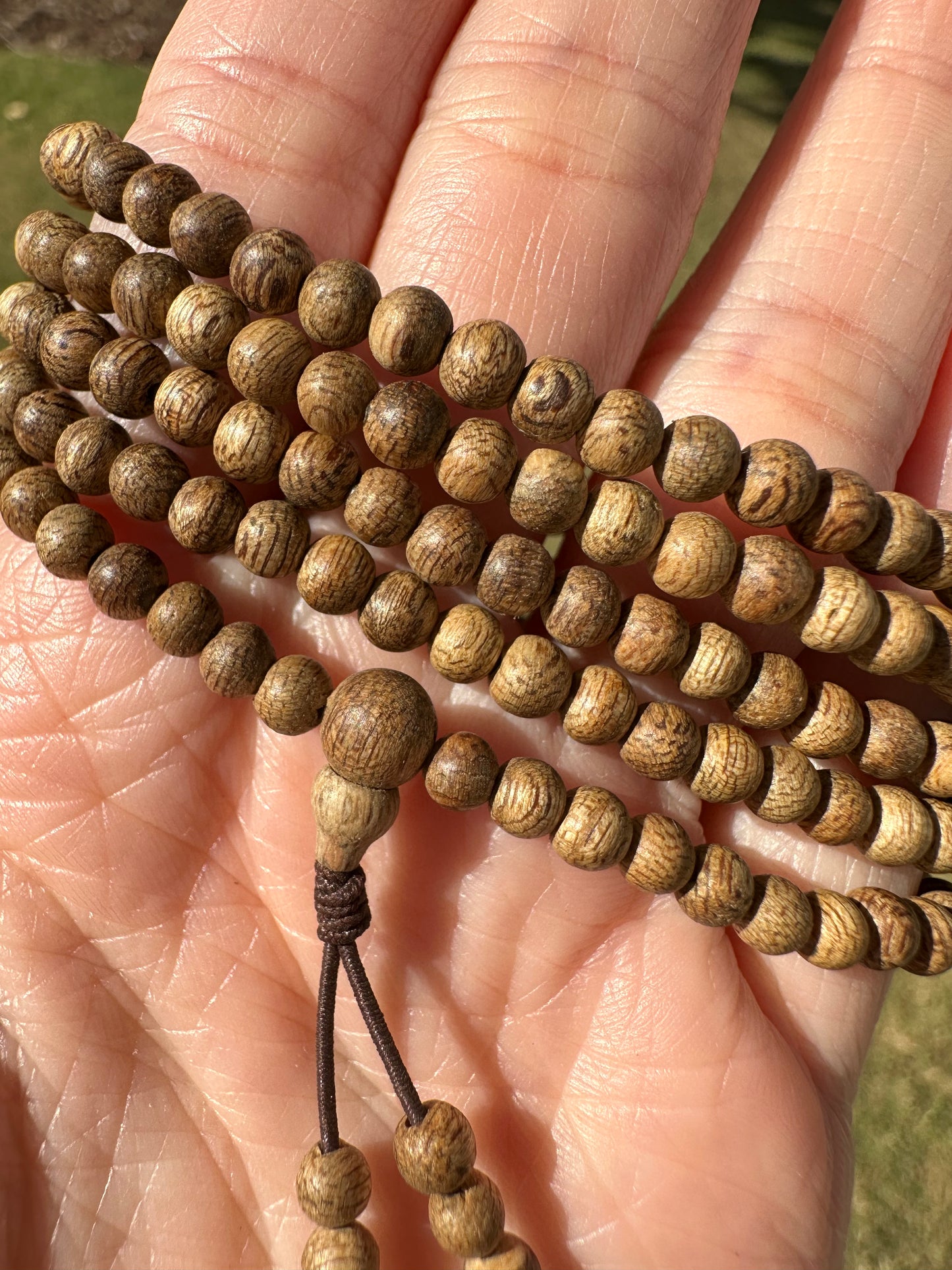 Vòng Trầm Hương Việt Nam 216 Hạt 4ly